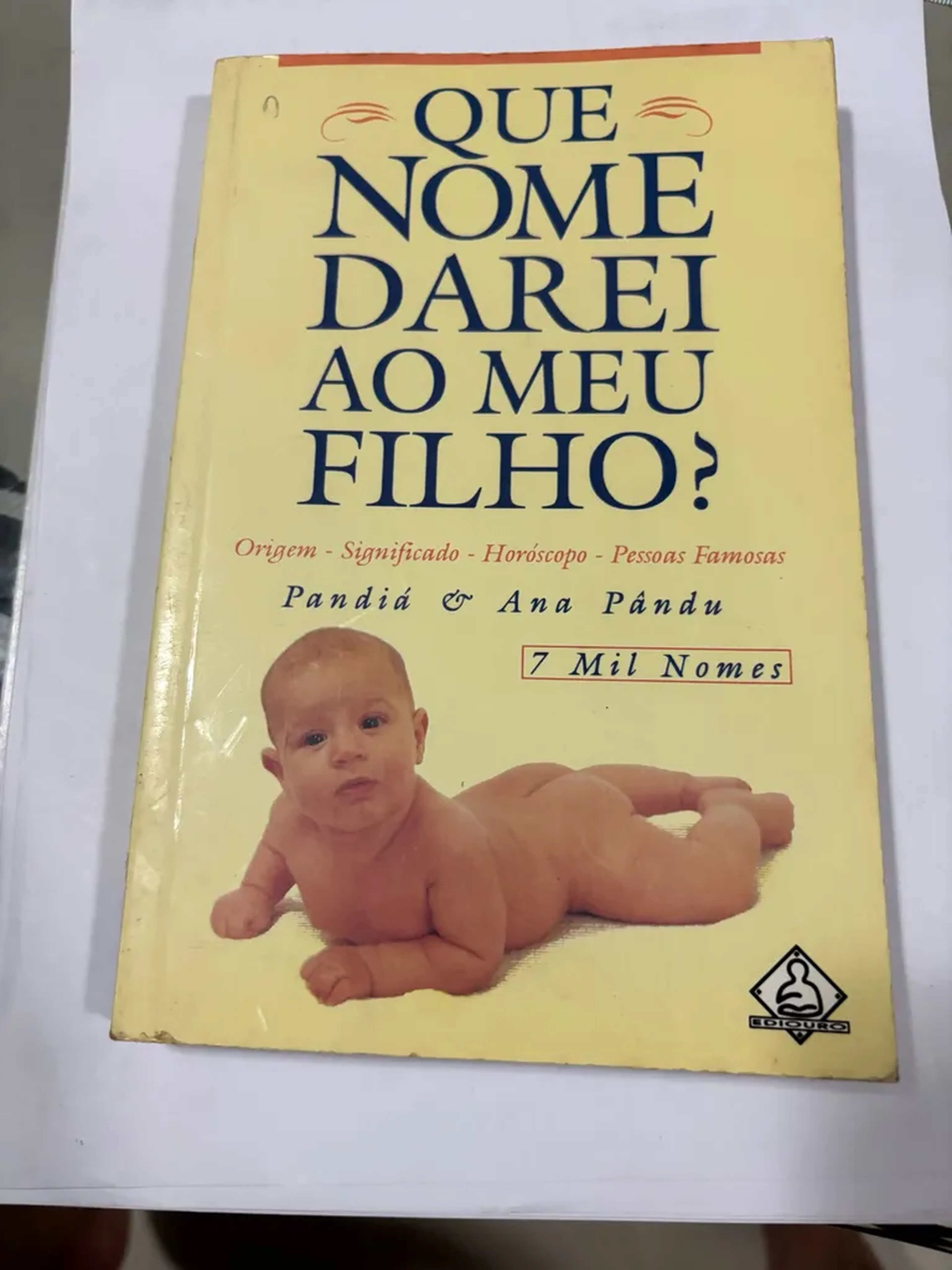 Livro de Nomes de Bebês 28a edição - 2002 imagem