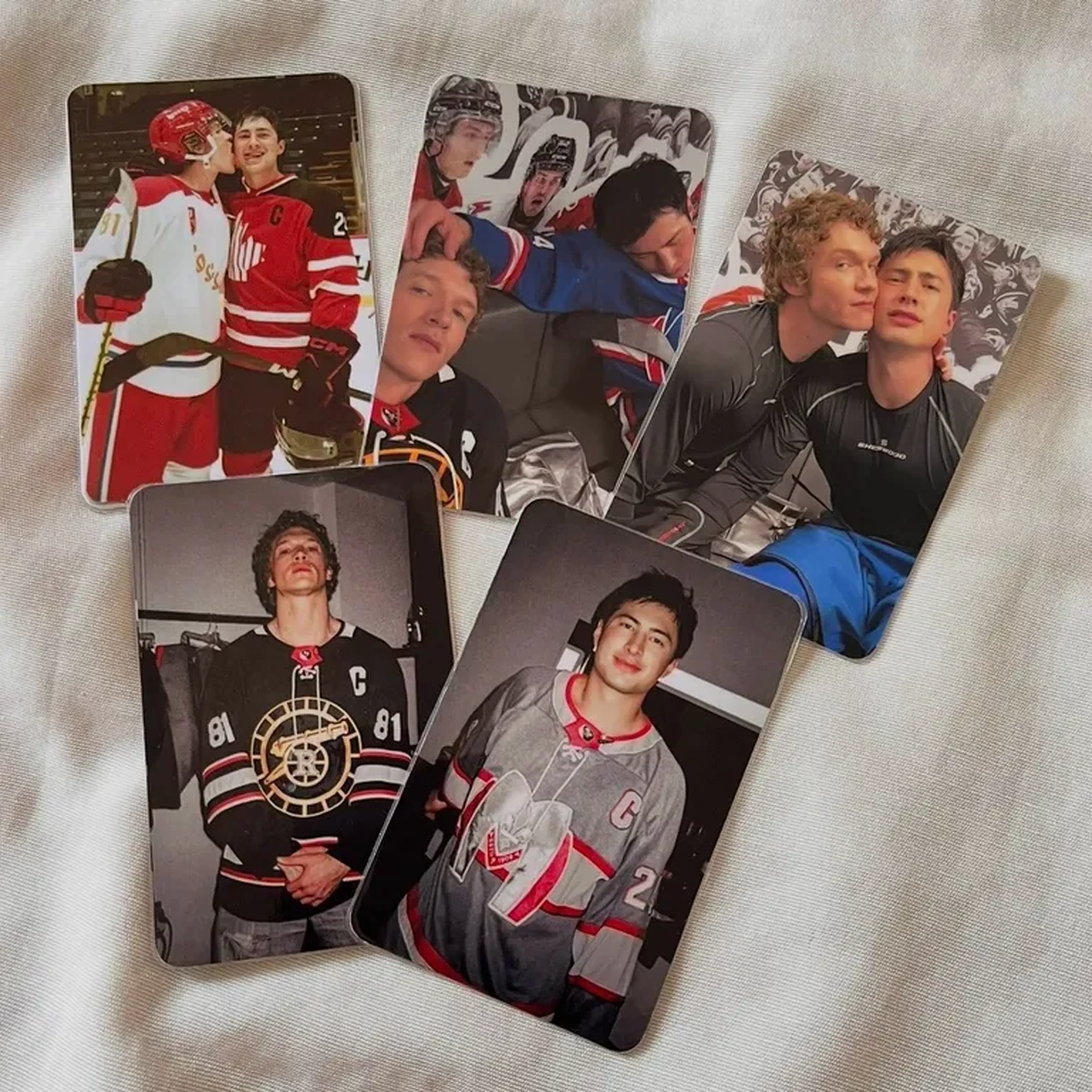 KIT DE PHOTOCARDS - HEATED RIVARLY imagem