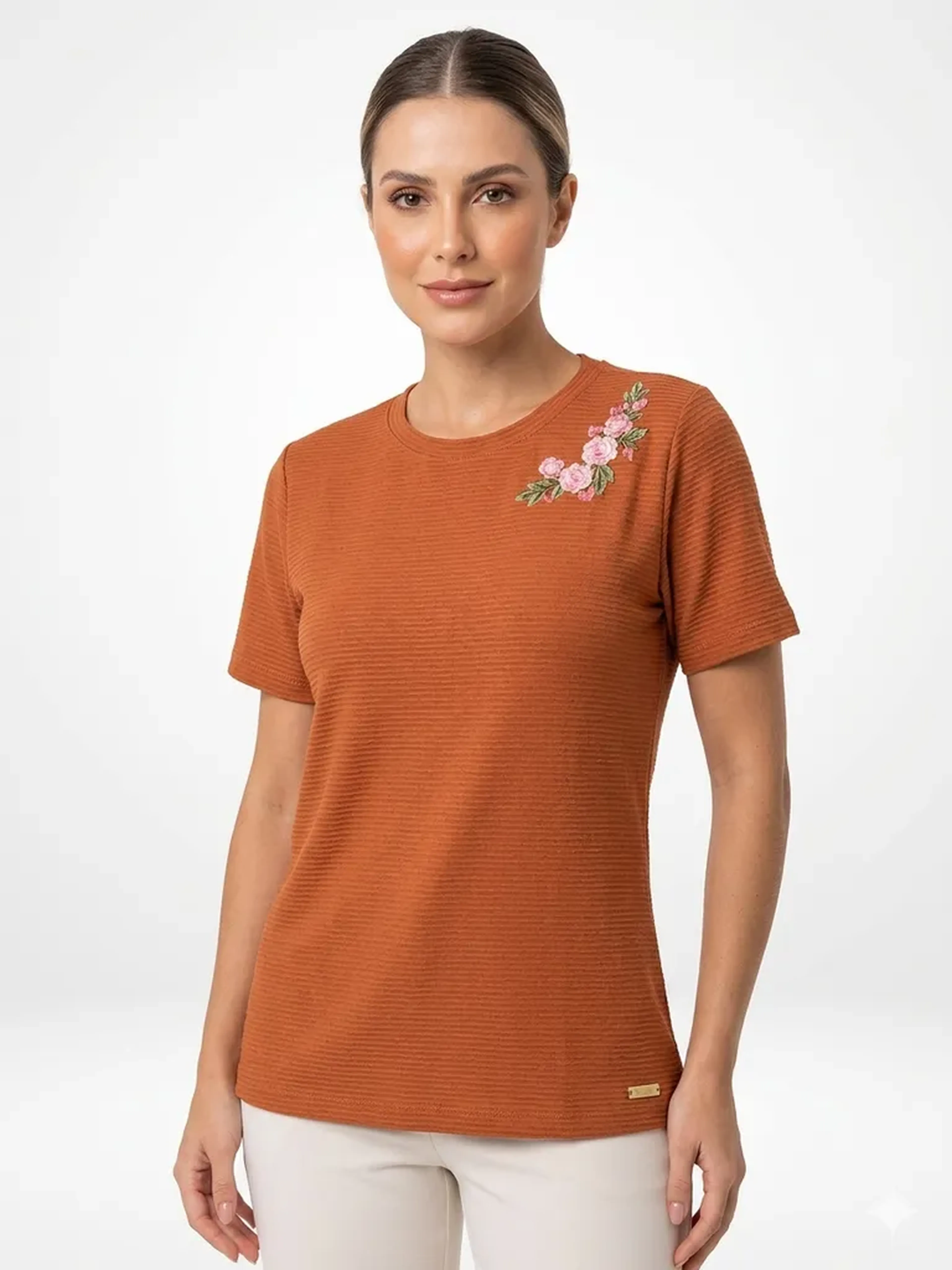 T-shirt Tricô Bordado Lunelli Floral Ombro(Caramelo, G imagem
