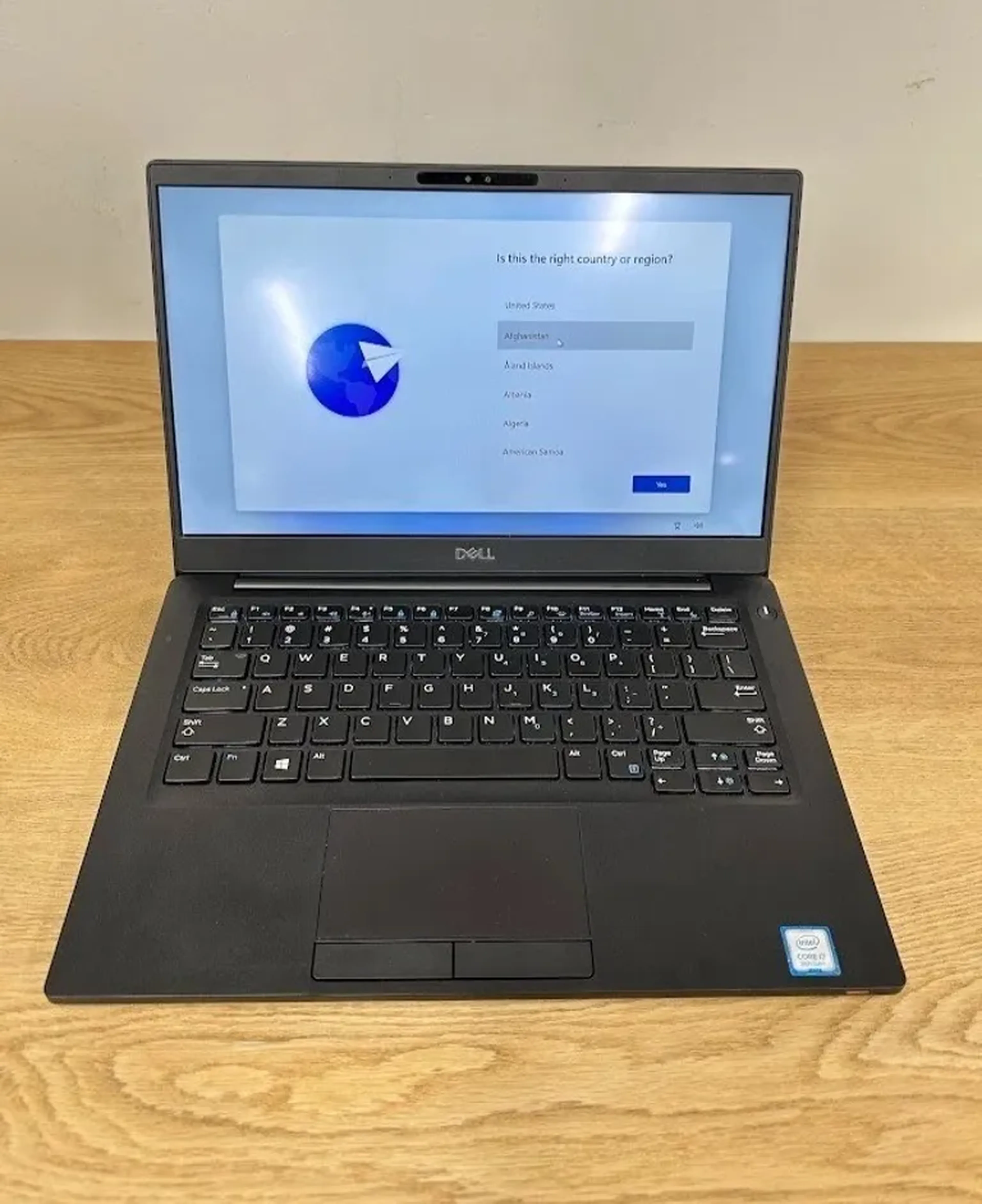 Notebook Dell Latitude 7390 13,3” Intel Core i5-8° 4GB RAM 240GB imagem