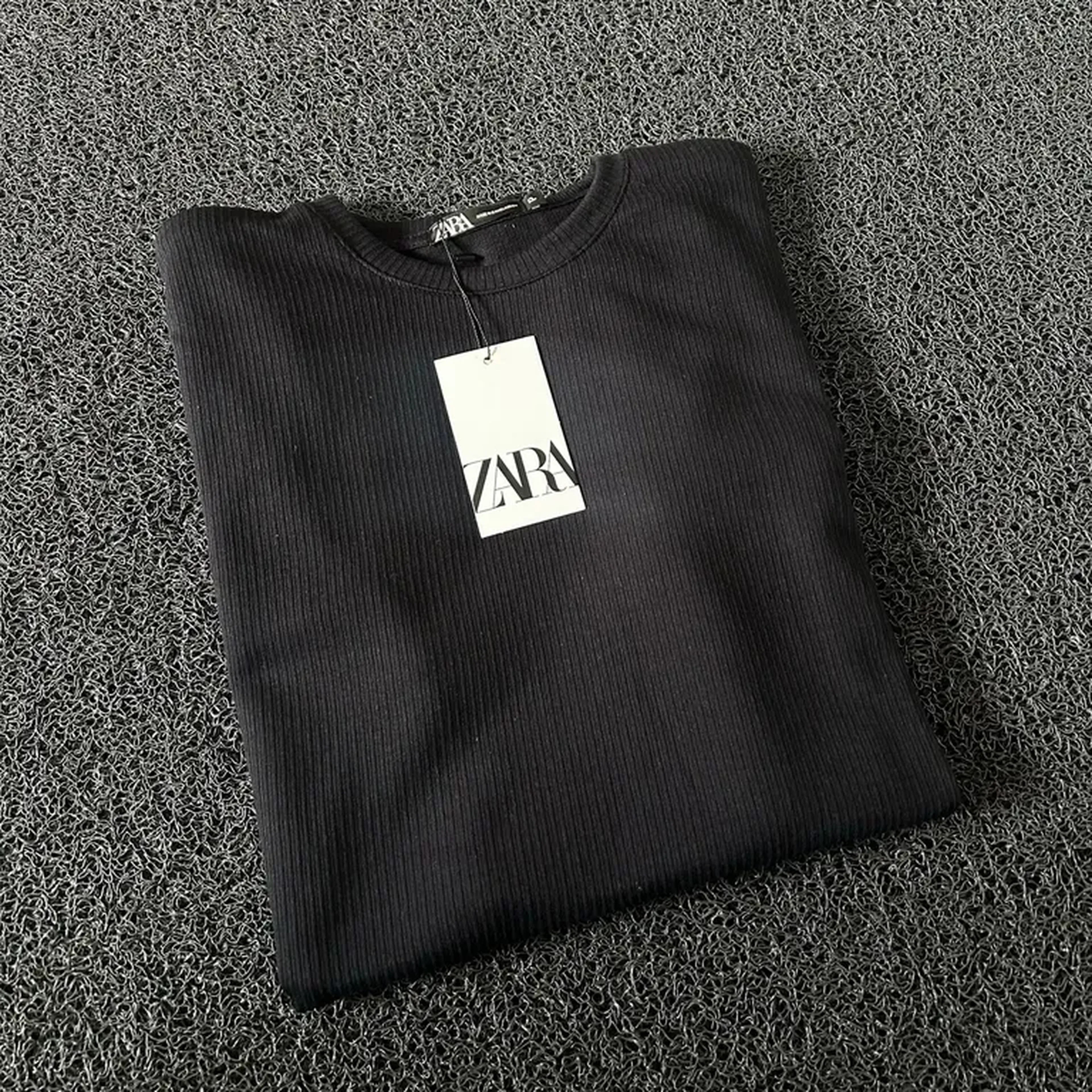 CAMISA BÁSICA ZARA imagem