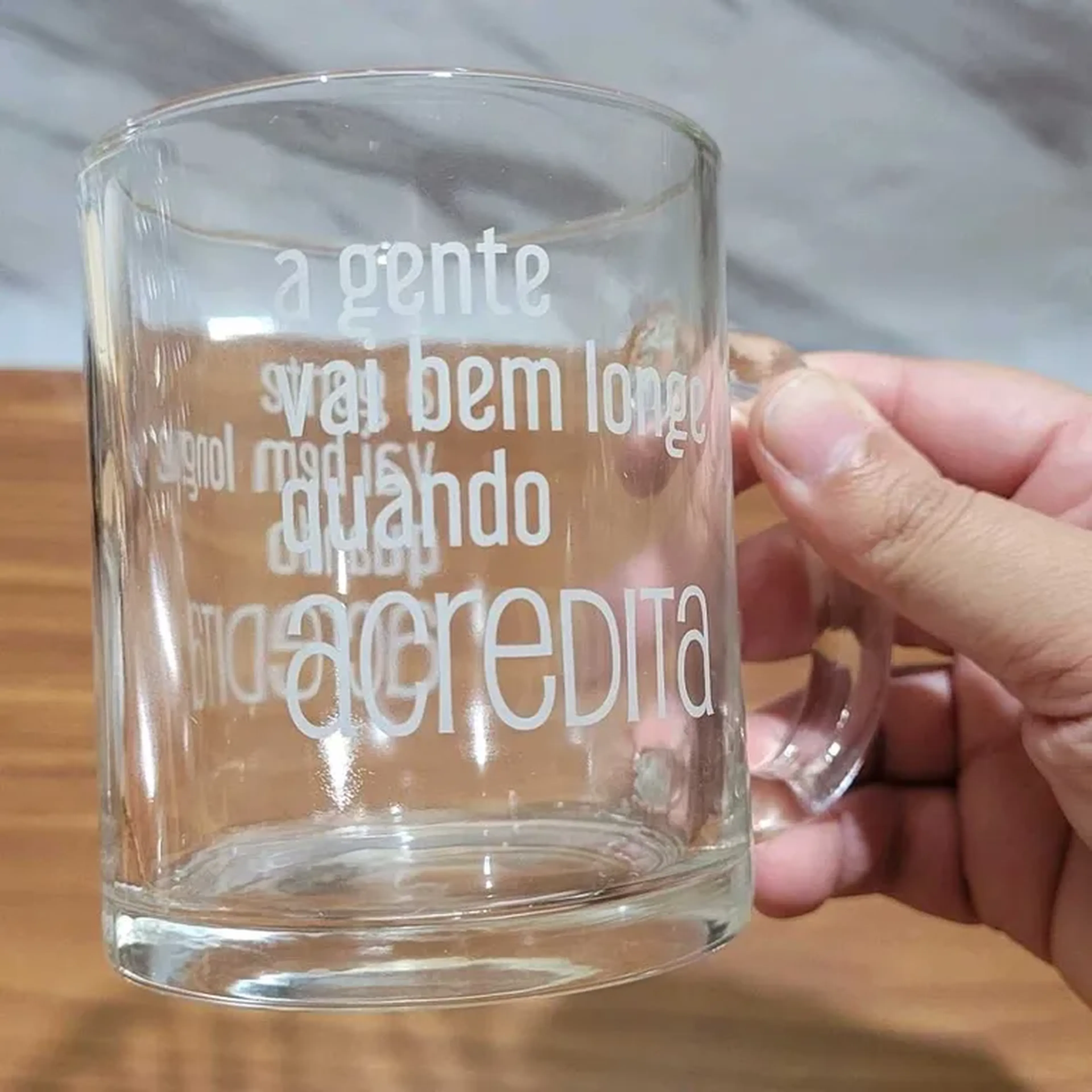 Caneca de vidro com Frase motivation imagem